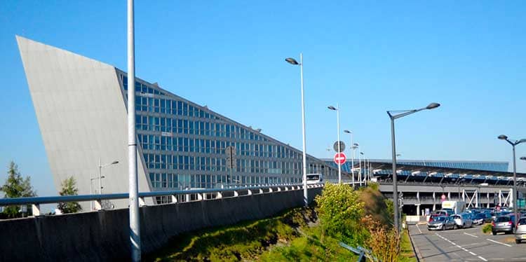 Alquiler de coches en Lille aeropuerto - BCO