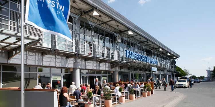 Alquiler de coches en Paderborn Lippstadt aeropuerto - BCO