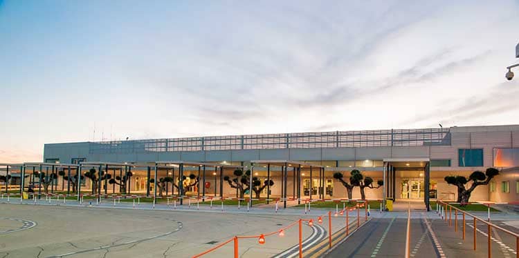 AUTOVERMIETUNG Reus Flughafen und guenstige mietwagen Reus Flughafen