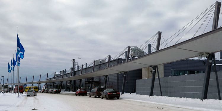 Alquiler de coches en Rovaniemi Aeropuerto - BCO