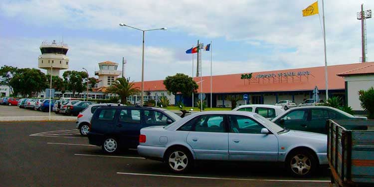 Alquiler de coches en Santa Maria Aeropuerto - BCO