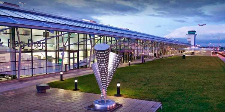 Alquiler de coches en Southend Aeropuerto - BCO