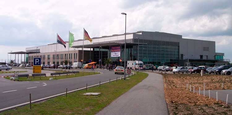 Alquiler de coches en Weeze Aeropuerto - BCO